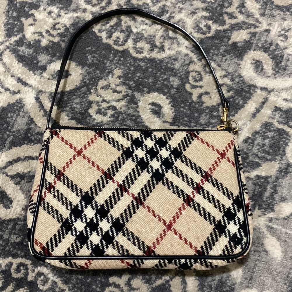 burberry wool pochette